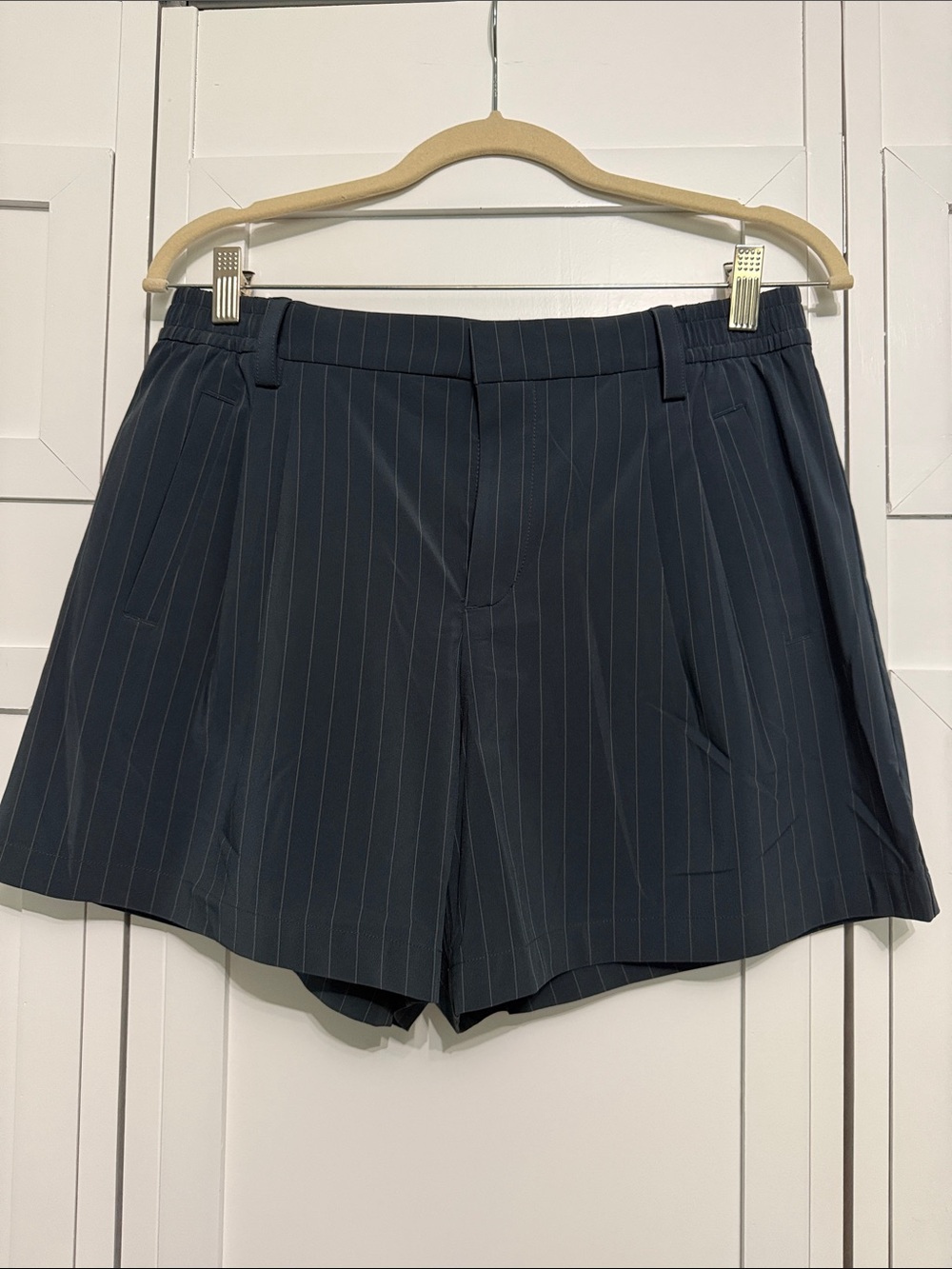 Vuori pleated front baby stripe trouser shorts